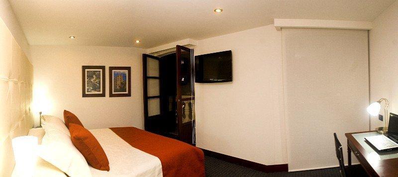 Hotel Virrey Park Bogota Bagian luar foto