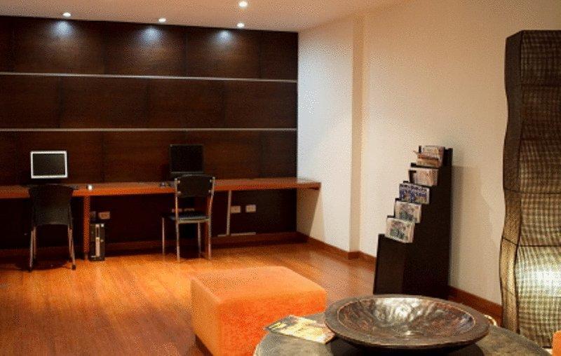 Hotel Virrey Park Bogota Bagian luar foto