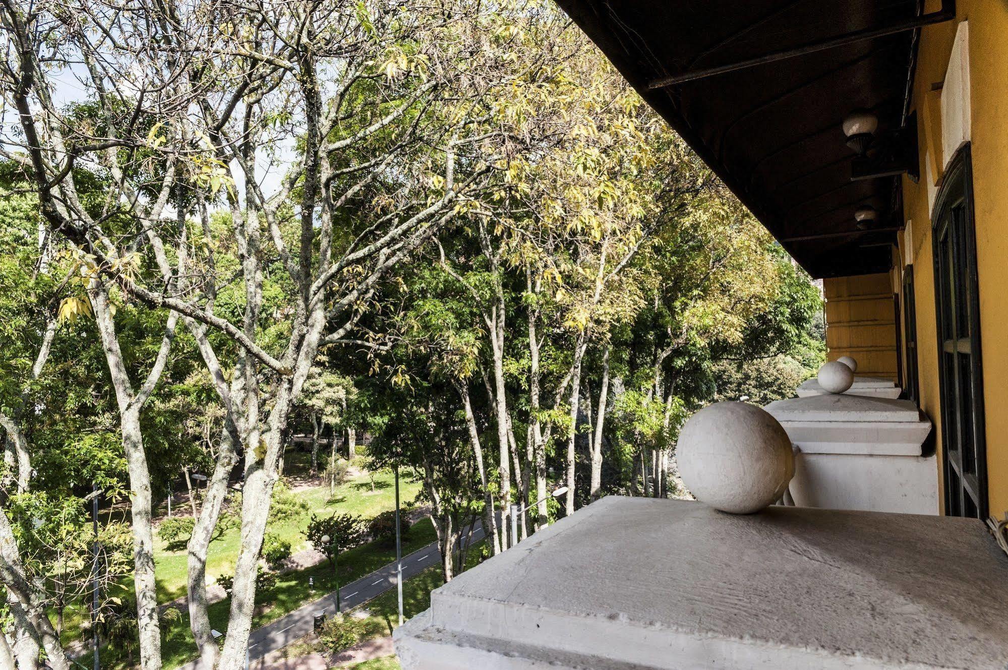 Hotel Virrey Park Bogota Bagian luar foto