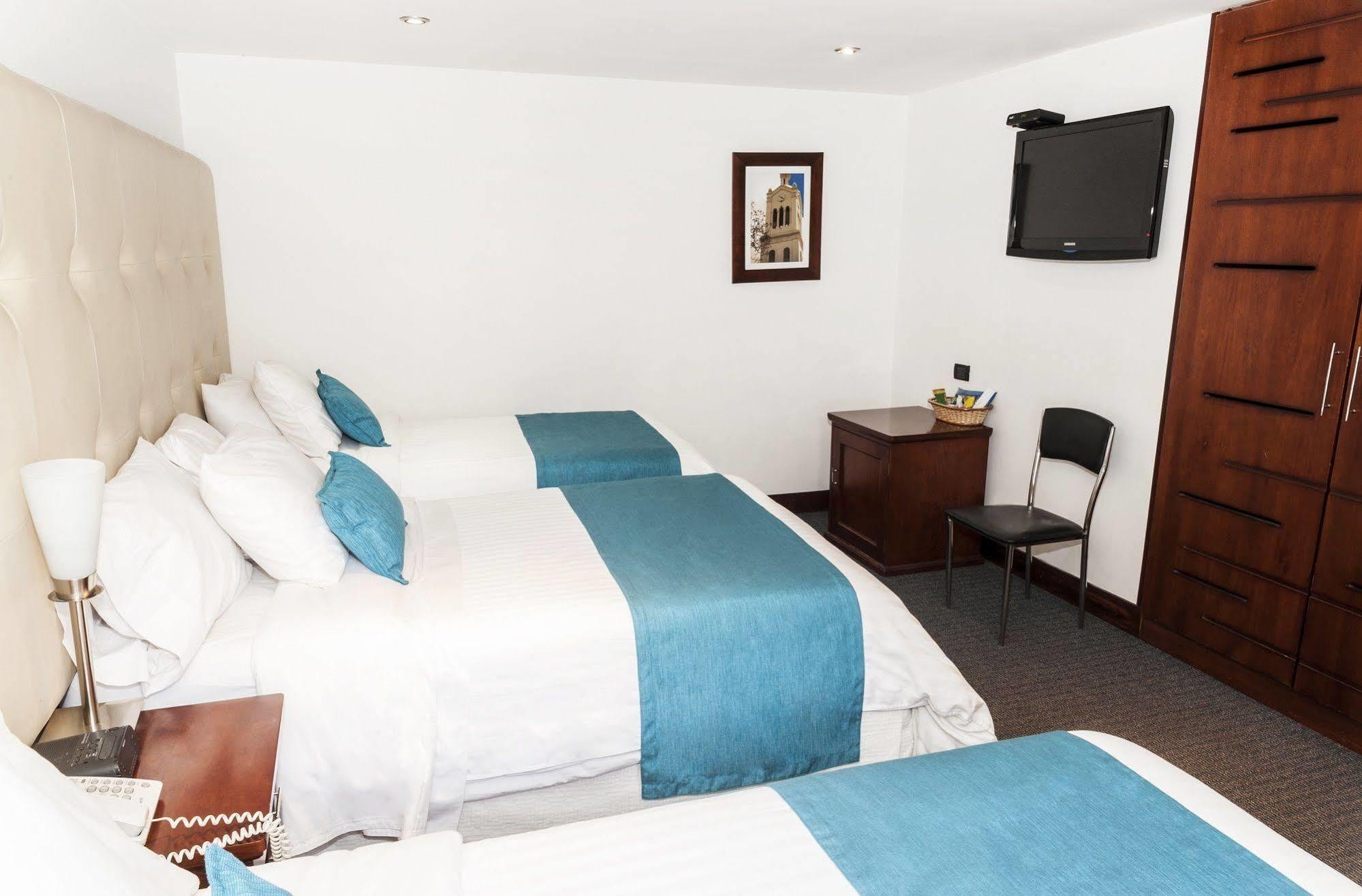 Hotel Virrey Park Bogota Bagian luar foto