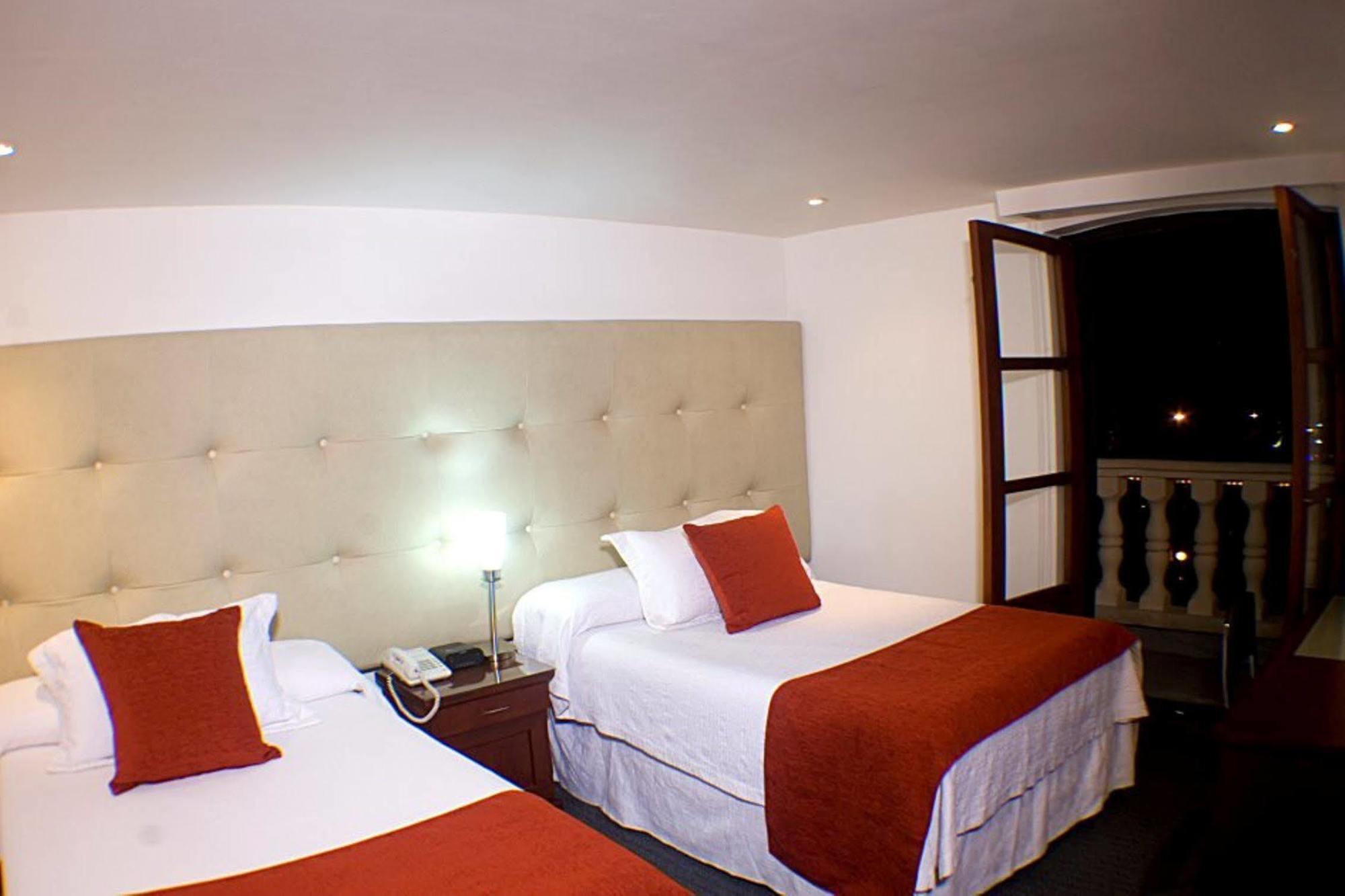 Hotel Virrey Park Bogota Bagian luar foto