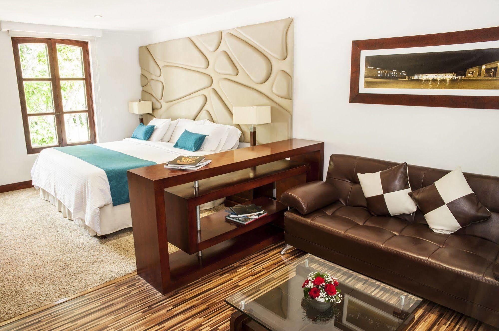 Hotel Virrey Park Bogota Bagian luar foto